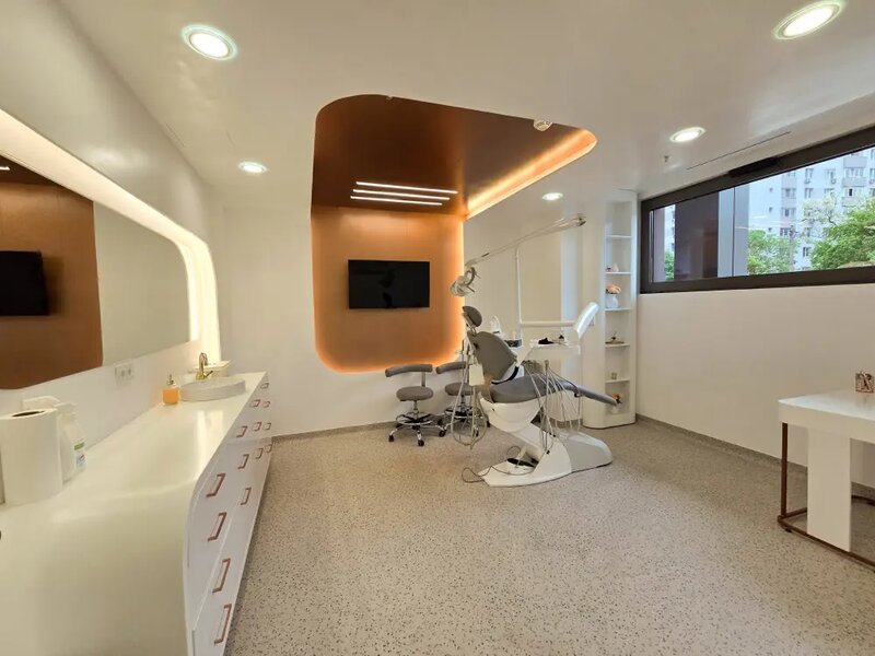 World Dentistry Clinic - Clinica stomatologica